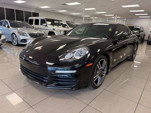 Used 2016 Porsche Panamera 4 AWD/4WD image 3