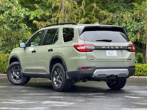 New 2026 Honda Pilot TrailSport image 5