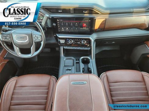 Used 2024 GMC Sierra 3500 Denali Ultimate image 2