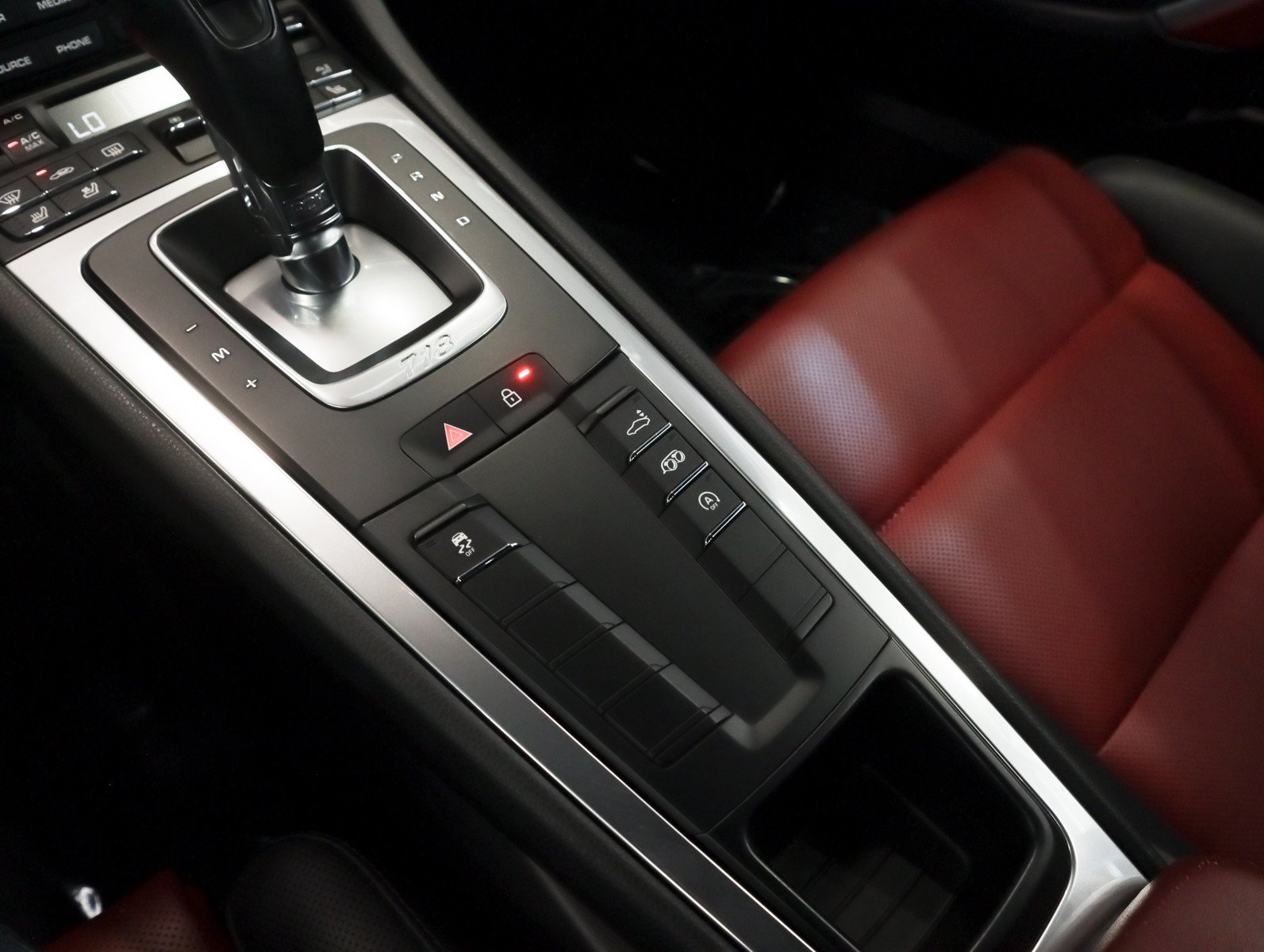 Certified 2024 Porsche 718 Cayman S RWD image 18