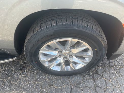 Used 2023 Chevrolet Tahoe Premier image 29