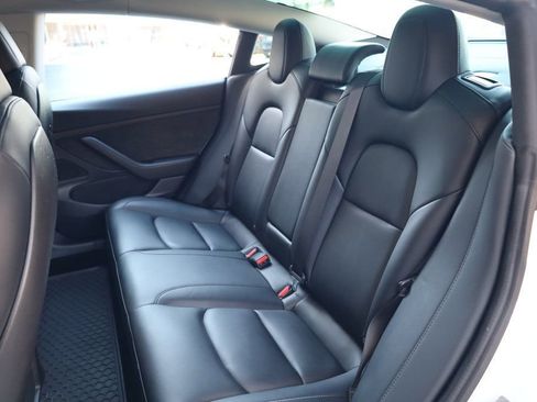 Used 2020 Tesla Model 3 Standard Range Plus image 19