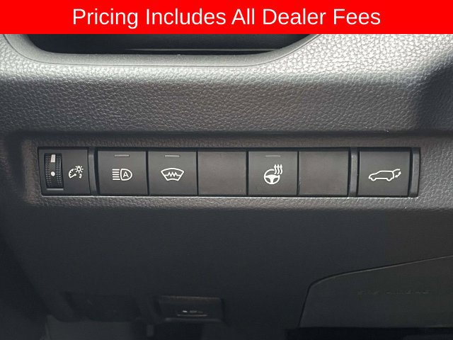 Used 2023 Toyota RAV4 XLE Premium AWD/4WD image 19