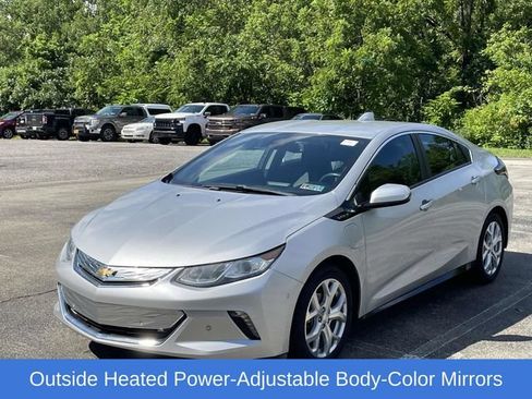 Used 2017 Chevrolet Volt Premier w/ Driver Confidence II Package FWD image 7