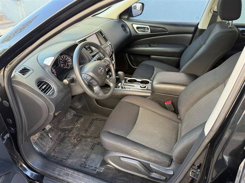 Used 2018 Nissan Pathfinder S AWD/4WD image 17