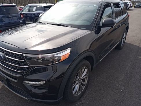 Used 2020 Ford Explorer XLT w/ Equipment Group 202A image 7