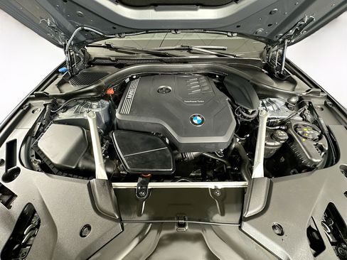 Used 2023 BMW 530i w/ Premium Package image 36