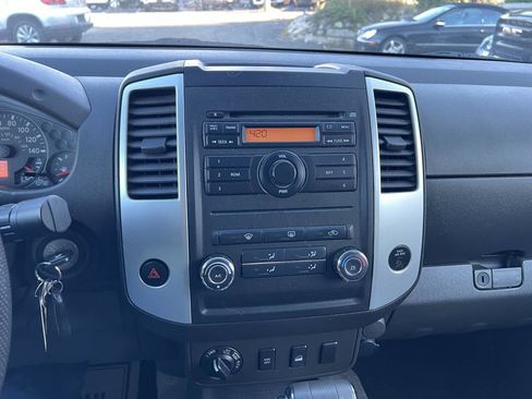 Used 2011 Suzuki Equator Sport image 6