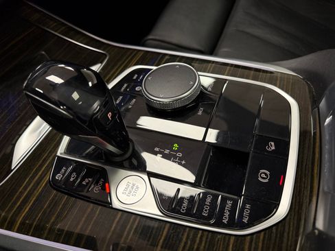 Used 2020 BMW X5 M50i image 17