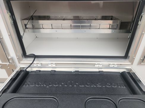 New 2025 Chevrolet Express 3500 w/ Power Convenience Package image 35