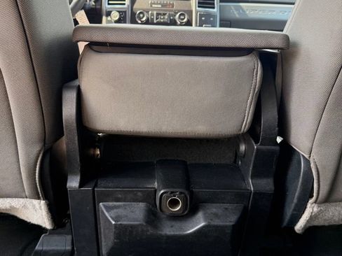 Used 2017 Ford F350 XLT w/ Camper Package AWD/4WD image 21