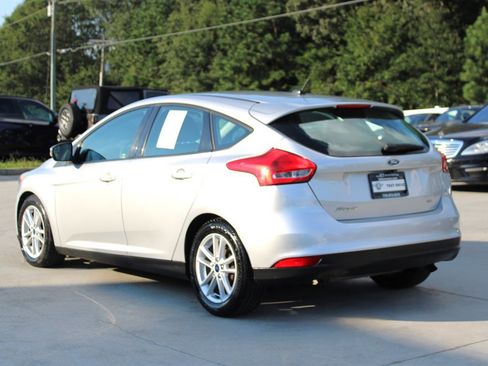 Used 2016 Ford Focus SE image 5
