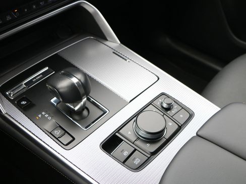 Used 2024 MAZDA CX-90 Plug-In Hybrid w/ Preferred AWD/4WD image 25