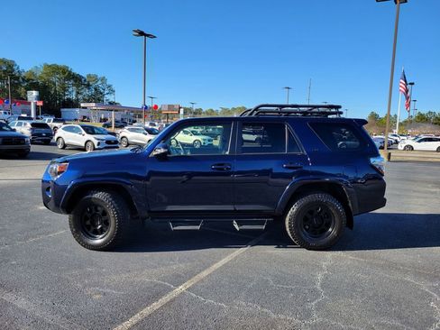 Used 2021 Toyota 4Runner SR5 Premium w/ Moonroof Package image 2