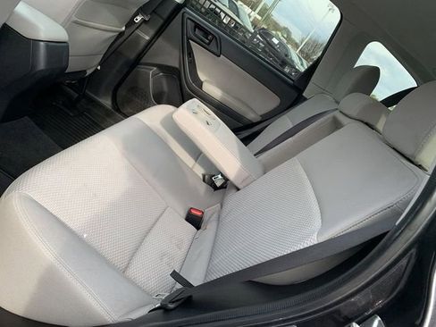 Used 2016 Subaru Forester 2.5i Premium w/ All-Weather Package image 10