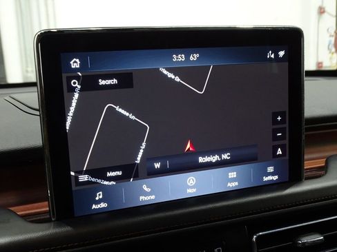 Used 2020 Lincoln Aviator Reserve w/ Equipment Group 202A image 6