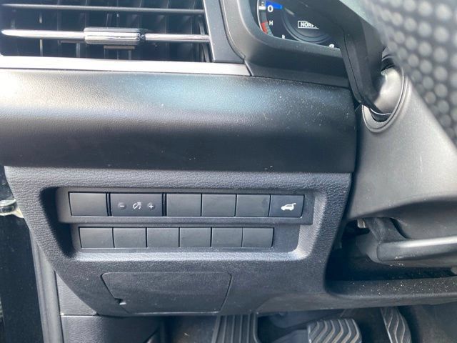 Used 2024 Mitsubishi Outlander SE FWD image 8