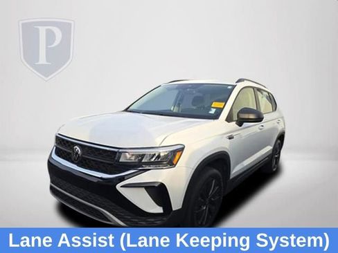 Used 2023 Volkswagen Taos S w/ Driver Assistance Package image 9