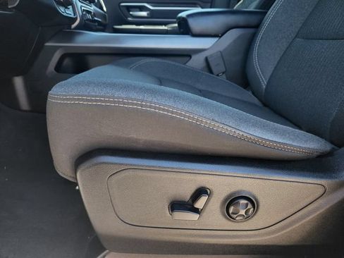 Used 2020 RAM 1500 Big Horn AWD/4WD image 16