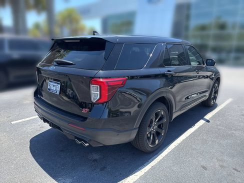 Used 2022 Ford Explorer ST w/ ST Street Pack AWD/4WD image 4