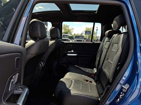 Used 2024 Mercedes-Benz GLB 35 AMG 4MATIC image 10