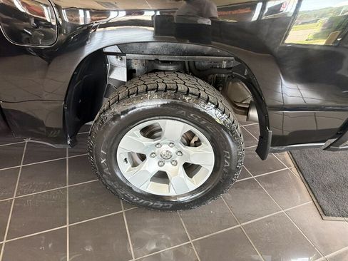 Used 2020 RAM 1500 Big Horn AWD/4WD image 26