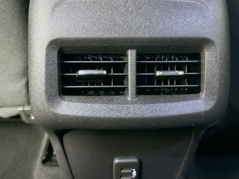 Used 2024 Chevrolet Equinox LS image 24