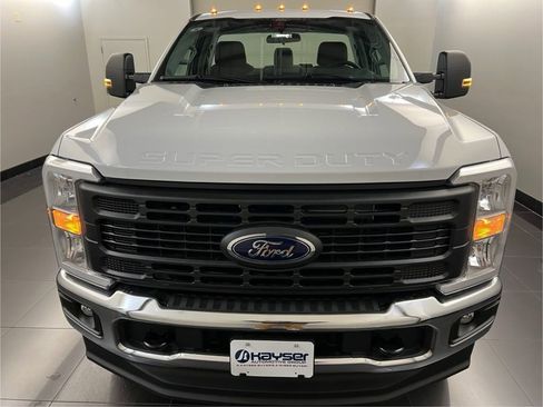 New 2026 Ford F250 XL w/ XL Chrome Package image 2
