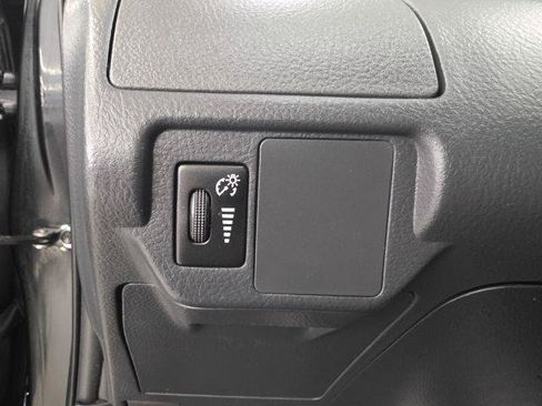 Used 2012 Toyota Yaris Sedan FWD image 11