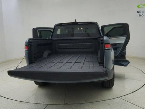 Used 2025 Rivian R1T Premium AWD/4WD image 75
