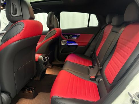 Used 2026 Mercedes-Benz GLC 300 4MATIC image 23
