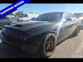 Used 2022 Dodge Challenger GT RWD image 1