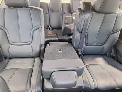 Used 2025 INFINITI QX80 Sensory AWD/4WD image 31