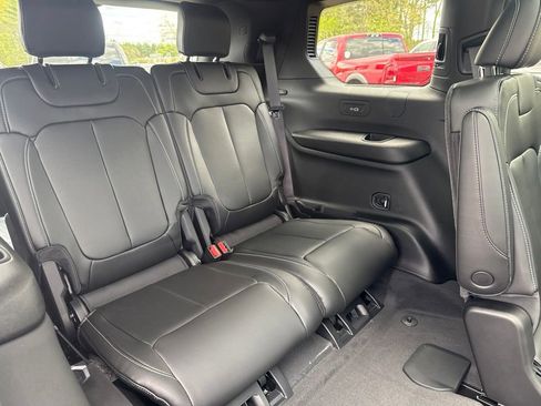New 2026 Jeep Grand Cherokee L Limited AWD/4WD image 30