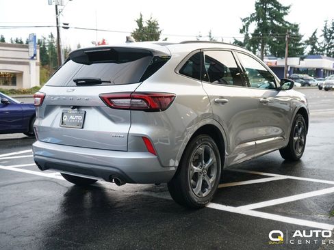 Used 2024 Ford Escape ST-Line image 6