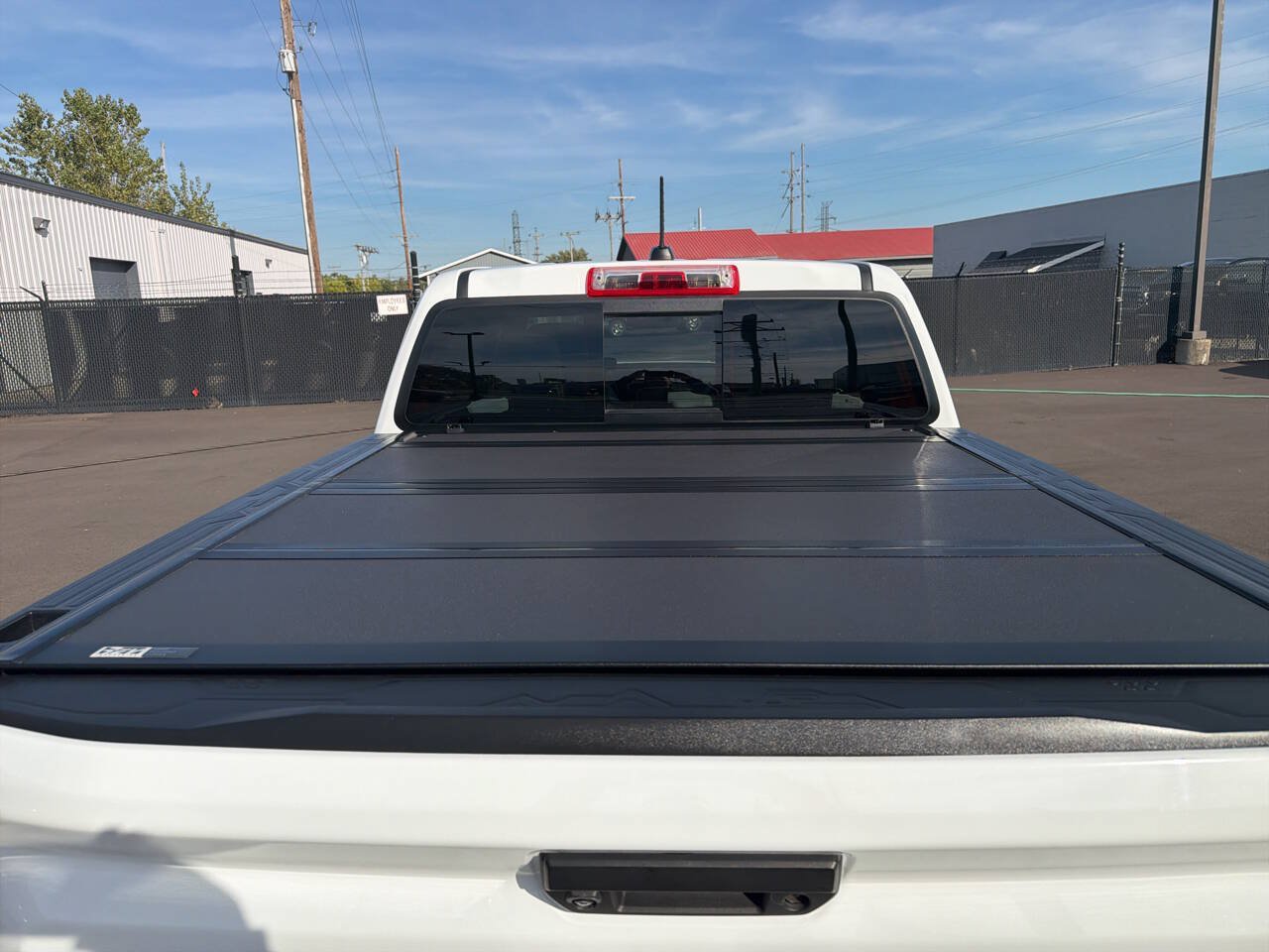 Used 2024 GMC Canyon AT4 w/ AT4 Premium Package AWD/4WD image 9