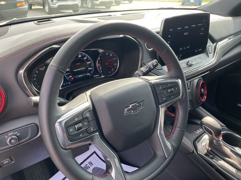 Used 2025 Chevrolet Blazer RS w/ Enhanced Convenience Package AWD/4WD image 12
