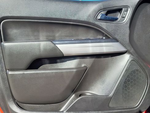 Used 2019 Chevrolet Colorado ZR2 w/ Colorado ZR2 Bison Edition image 24