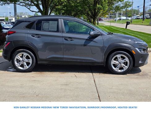 Used 2023 Hyundai Kona SEL w/ Convenience Package FWD image 2