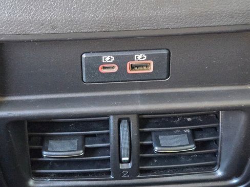 Used 2020 Nissan Murano SV image 17