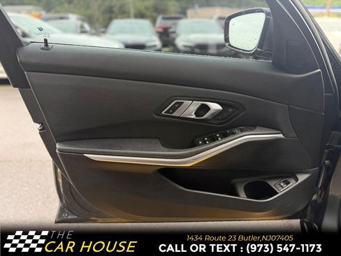 Used 2021 BMW 330i xDrive Sedan w/ Convenience Package AWD/4WD image 14
