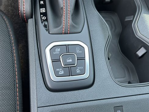 New 2026 Nissan Frontier PRO-4X w/ Pro-4x Convenience Package image 16