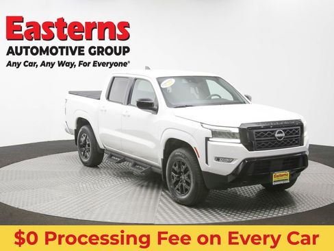 Used 2023 Nissan Frontier SV w/ Midnight Edition Package AWD/4WD image 46
