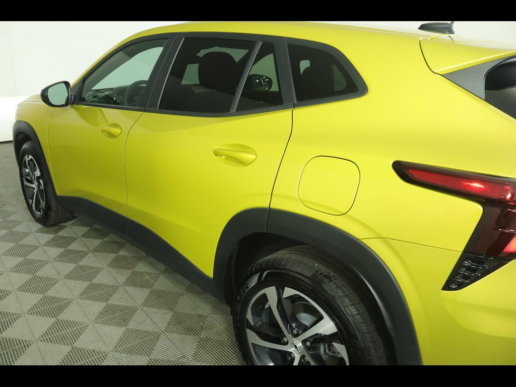 Certified 2025 Chevrolet Trax RS w/ Driver Confidence Package FWD image 16