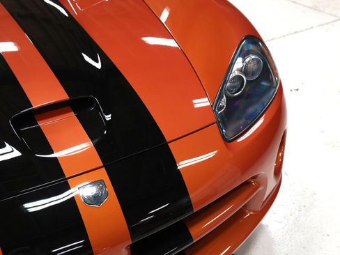 Used 2006 Dodge Viper SRT-10 RWD image 8