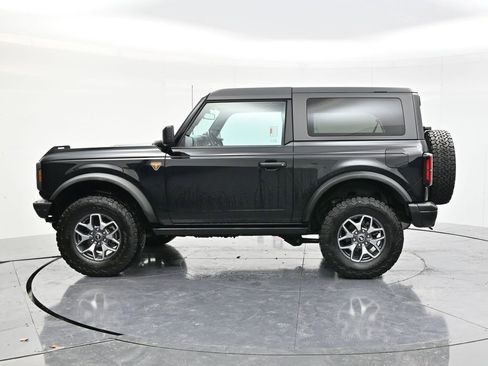 Used 2023 Ford Bronco Badlands image 8