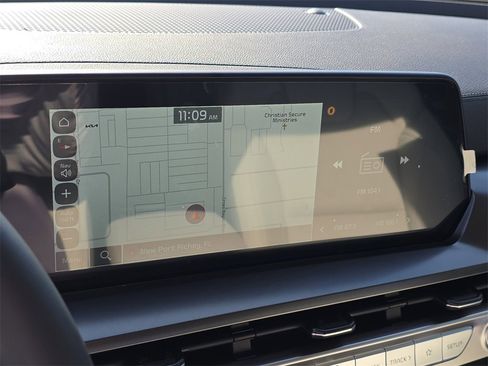 New 2025 Kia Telluride S image 24