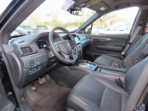 Certified 2023 Honda Passport EX-L image 2