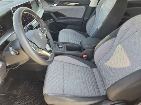 New 2026 Volkswagen Tiguan S FWD image 11