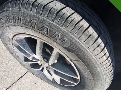 Used 2017 Jeep Grand Cherokee Limited image 17